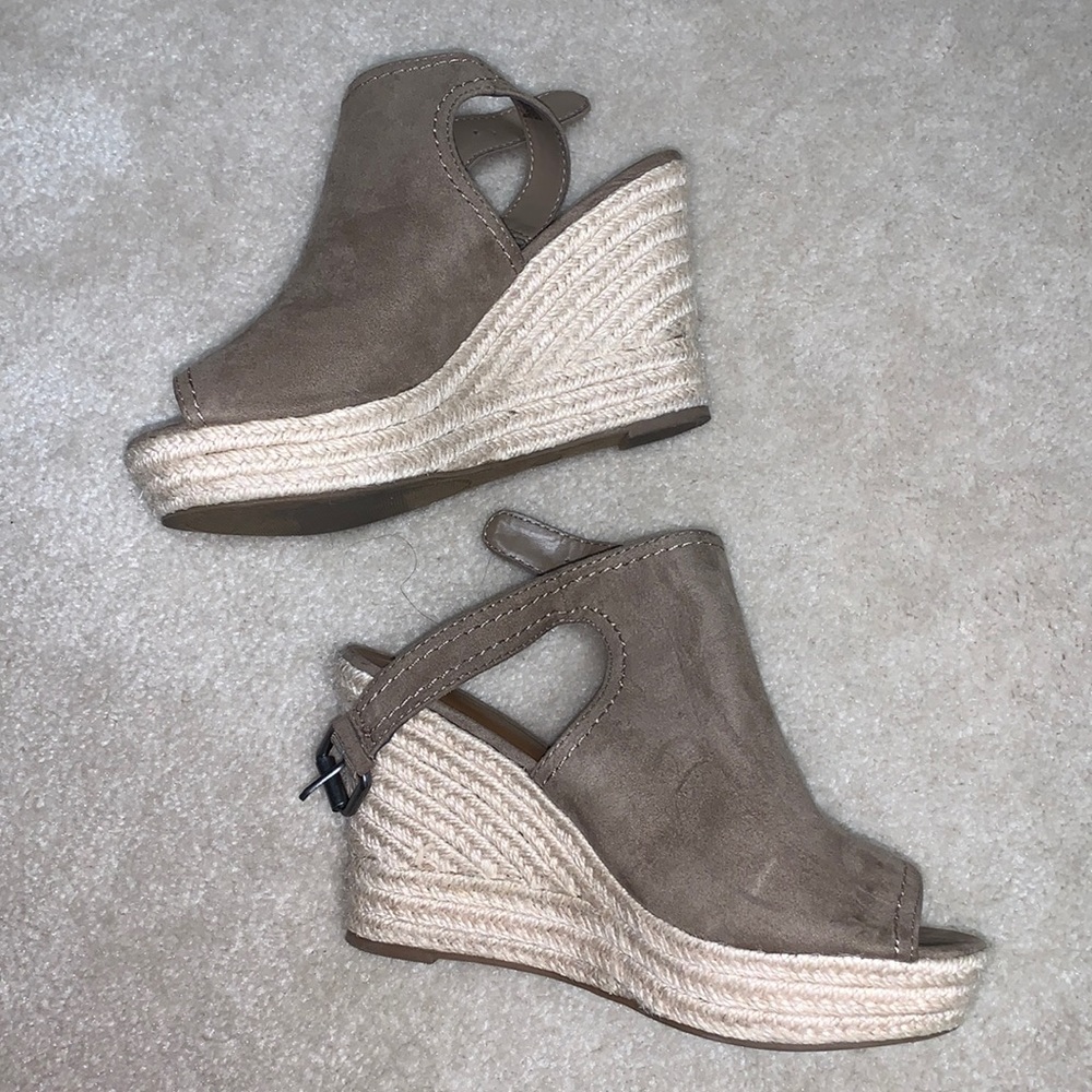 Universal Thread Wedges